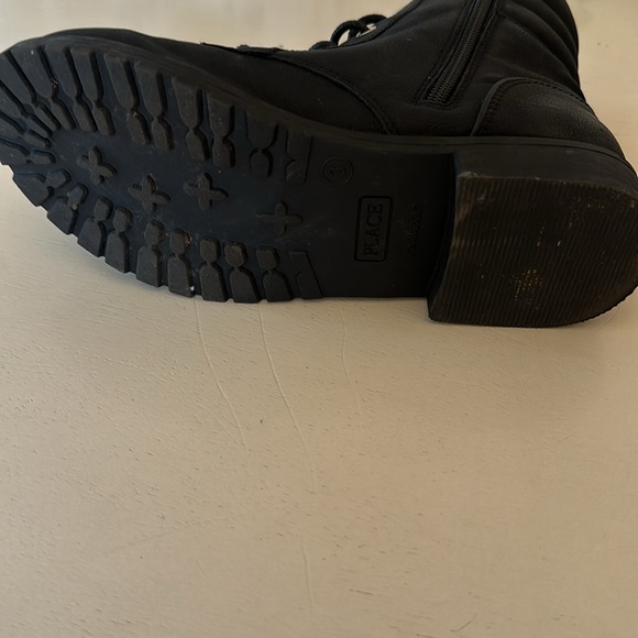 Size 3 girls boots - Picture 3 of 3